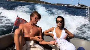 Emily Ratajkowski Sexy 22 thefappeningblog.com.jpg