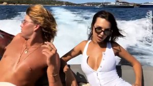 Emily Ratajkowski Sexy 23 thefappeningblog.com.jpg