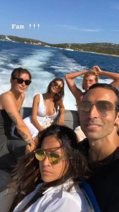 Emily Ratajkowski Sexy 35 thefappeningblog.com.jpg