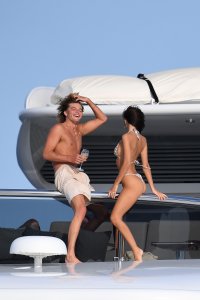 Emily Ratajkowski Sexy Paps - TheFappeningBlog.com 9.jpg