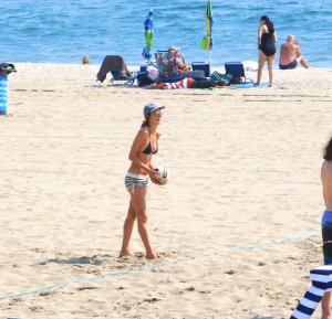 Alessandra Ambrosio Sexy - TheFappeningBlog.com 3.jpg