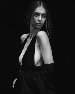 Yulia Rose Sexy Topless - TheFappeningBlog.com 30.jpg