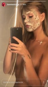 Bonnie Strange Sexy Topless - TheFappeningBlog.com 10.jpg