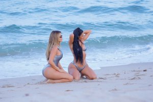 Kim Kardashian & Larsa Pippen Seen Sexy - TheFappeningBlog.com 15.jpg