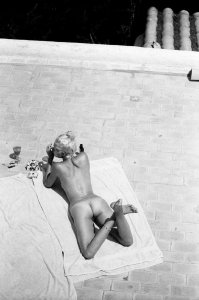 Becca Hiller Nude - TheFappeningBlog.com 4.jpg