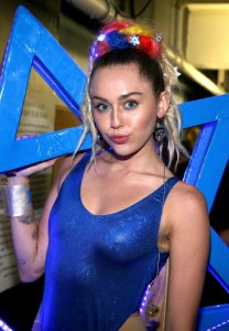 Miley-Cyrus-Sexy-35.jpg