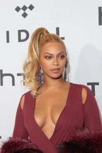 Beyonce-Cleavage-17.jpg
