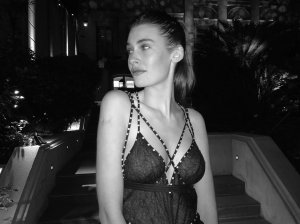 Mia Quinn Nude & Sexy () - TheFappeningBlog.com 33.jpg