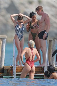 Amber Davies Sexy - TheFappeningBlog.com 1.jpg