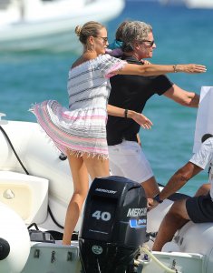 Natasha Poly Upskirt - TheFappeningBlog.com 7.jpg