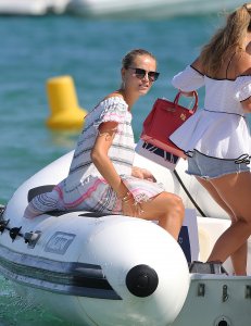 Natasha Poly Upskirt - TheFappeningBlog.com 17.jpg