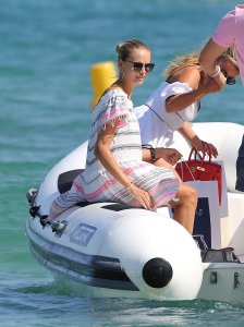 Natasha Poly Upskirt - TheFappeningBlog.com 18.jpg