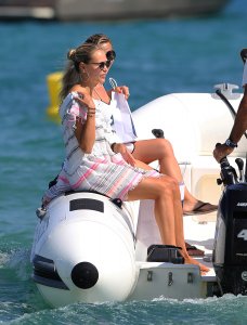 Natasha Poly Upskirt - TheFappeningBlog.com 20.jpg