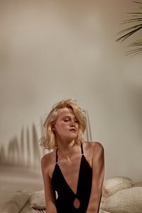 Dominika Twardzik Nude - TheFappeningBlog.com 10.jpg