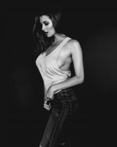 Alyssa-Arce-Sexy-Topless-13.jpg