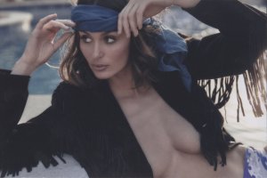 Nicole-Trunfio-Topless-3.jpg