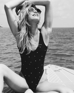 Amber Davis Nude & Sexy - TheFappeningBlog.com 130.jpg