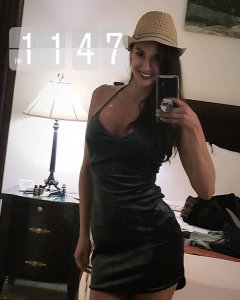 Averey Tressler Nude & Sexy - TheFappeningBlog.com 59.jpg