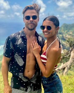 Hayley Erbert Nude & Sexy - TheFappeningBlog.com 14.jpg