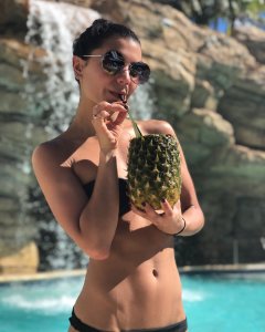 Hayley Erbert Nude & Sexy - TheFappeningBlog.com 30.jpg