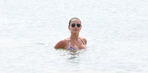 Sam Faiers Sexy & Topless - TheFappeningBlog.com 15.jpg