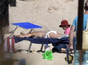 Sam Faiers Sexy & Topless - TheFappeningBlog.com 36.jpg