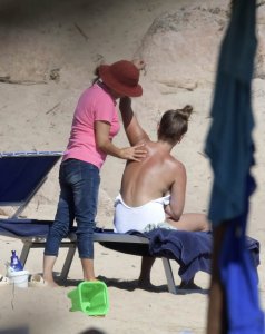 Sam Faiers Sexy & Topless - TheFappeningBlog.com 51.jpg