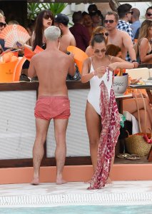 Nadine Mulkerrin Sexy - TheFappeningBlog.com 40.jpg