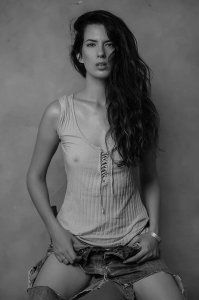 Elodie Hernandez Nude & Sexy - TheFappeningBlog.com 49.jpg