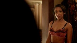 Has candice patton ever been nude