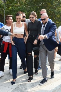 Bella Hadid Braless - TheFappeningBlog.com 74.jpg