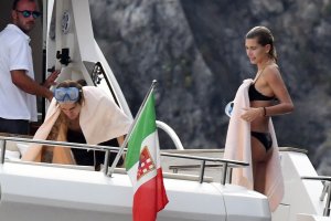 Hailey Baldwin - TheFappeningBlog.com 32.jpg