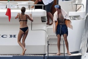 Hailey Baldwin - TheFappeningBlog.com 8.jpg