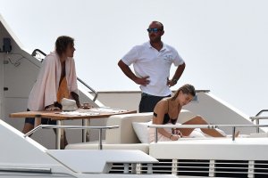 Hailey Baldwin - TheFappeningBlog.com 38.jpg