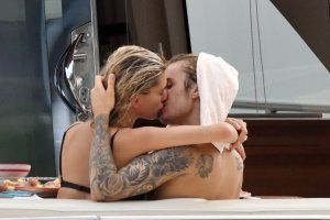 Hailey Baldwin - TheFappeningBlog.com 57.jpg