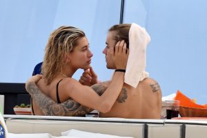 Hailey Baldwin - TheFappeningBlog.com 62.jpg