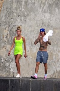 Hailey Baldwin - TheFappeningBlog.com 71.jpg