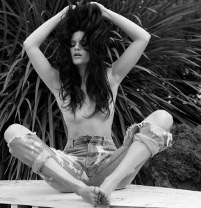 Amber Nicole Flowers Nude - TheFappeningBlog.com 6.jpg