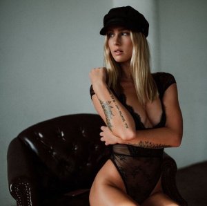 Maggie Keating Nude & Sexy - TheFappeningBlog.com 133.jpg