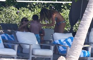 Gisele-Bundchen-Bikini-9.jpg