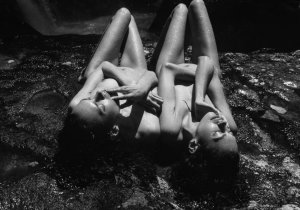 Gaelle & Lauriane Nude - TheFappeningBlog.com 5.jpg