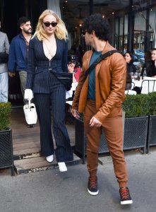 Sophie Turner Sexy - TheFappeningBlog.com 2.jpg