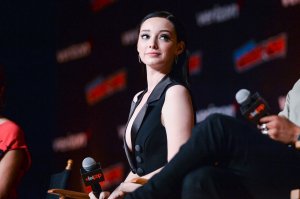 Emma Dumont Sexy - TheFappeningBlog.com 16.jpg