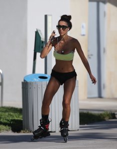 Metisha Schaefer Sexy - TheFappeningBlog.com 2.jpg