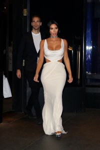 Kim Kardashian Sexy - TheFappeningBlog.com 19.jpg