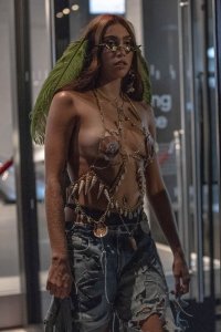 Lourdes Leon Sexy - TheFappeningBlog.com 10.jpg