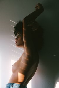 Khaleesi SGH Nude - TheFappeningBlog.com 19.jpg