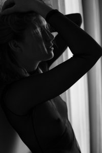 Marine Bruni Nude - TheFappeningBlog.com 7.jpg