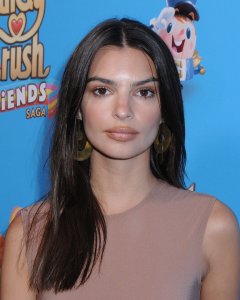 Emily Ratajkowski Sexy - TheFappeningBlog.com 31.jpg