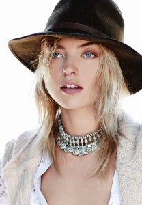 Martha Hunt.jpg